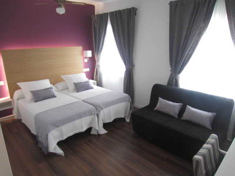 Llorca Hotel 2*