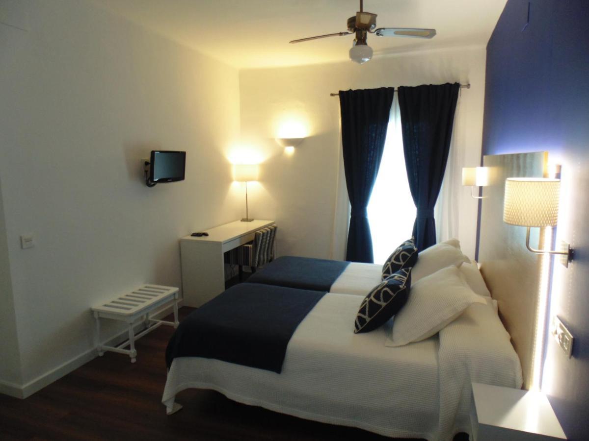 Llorca Hotel 2*