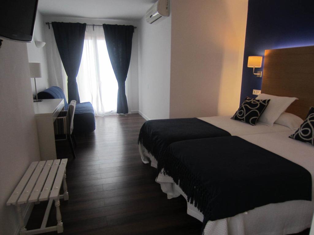 Hotel Llorca 2*