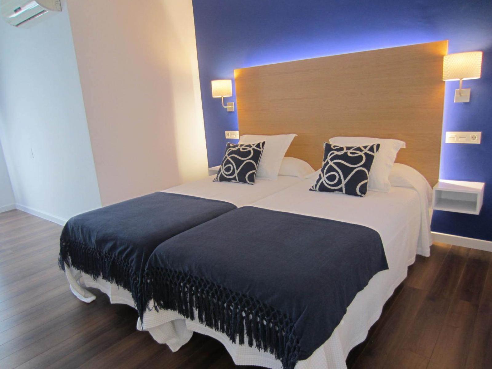 Hotel Llorca 2*