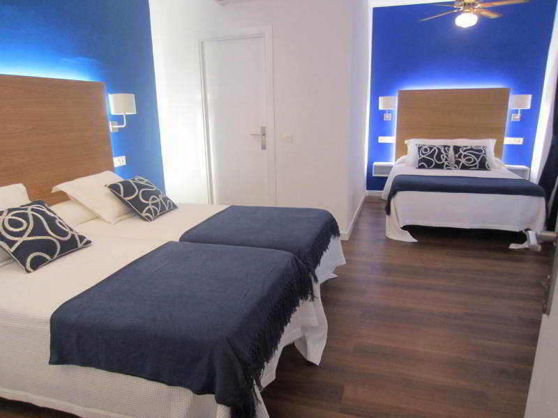 Llorca Hotel Platja de l’Almadrava (Playa de la Almadraba)